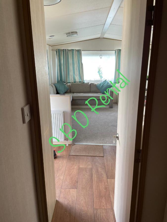 Summer Breeze Deluxe Caravan Rental Saint Osyth المظهر الخارجي الصورة