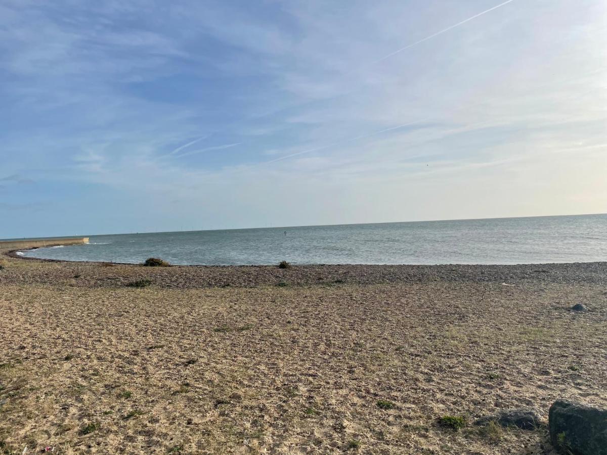 Summer Breeze Deluxe Caravan Rental Saint Osyth المظهر الخارجي الصورة