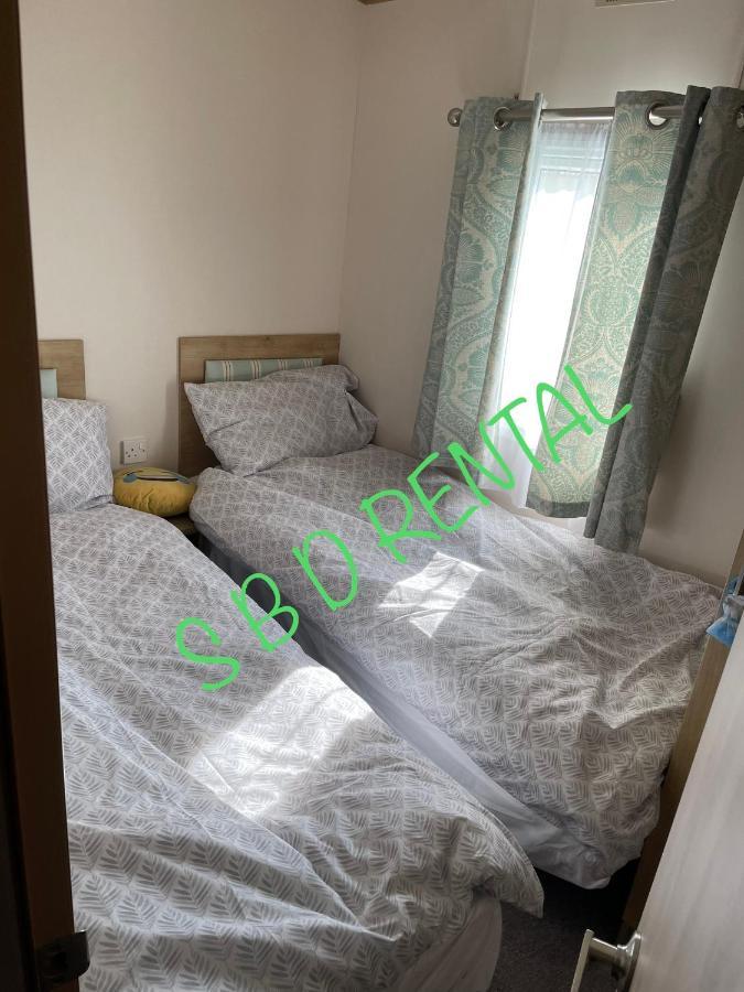 Summer Breeze Deluxe Caravan Rental Saint Osyth المظهر الخارجي الصورة
