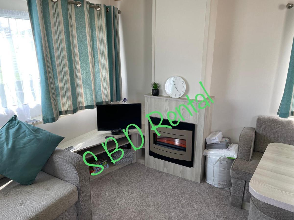 Summer Breeze Deluxe Caravan Rental Saint Osyth المظهر الخارجي الصورة