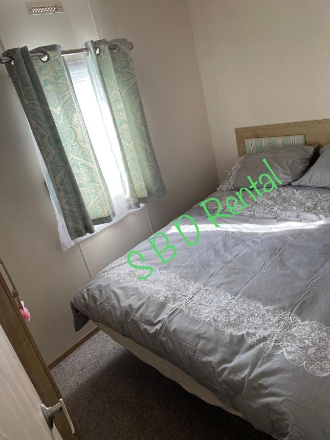 Summer Breeze Deluxe Caravan Rental Saint Osyth المظهر الخارجي الصورة