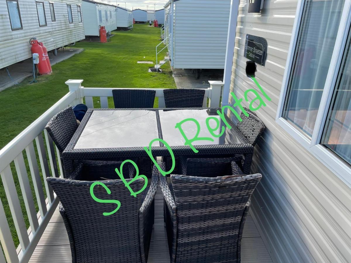 Summer Breeze Deluxe Caravan Rental Saint Osyth المظهر الخارجي الصورة