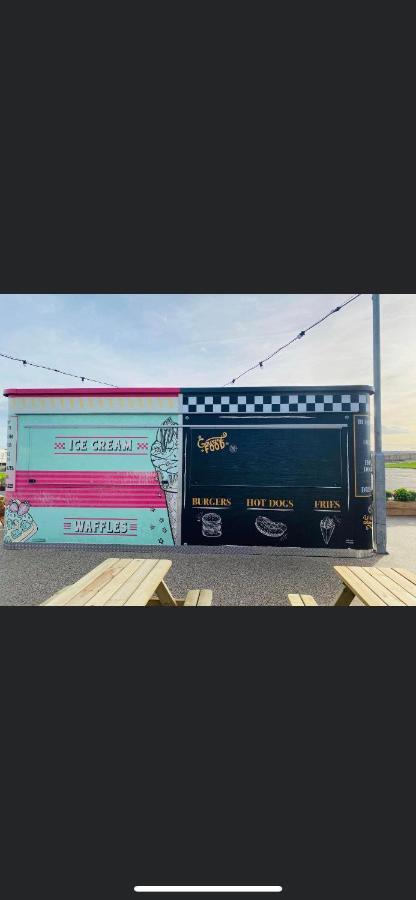 Summer Breeze Deluxe Caravan Rental Saint Osyth المظهر الخارجي الصورة